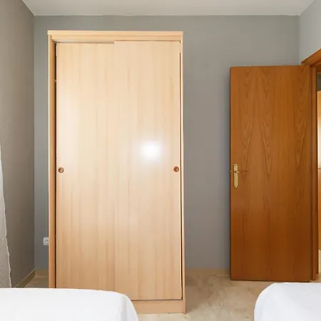 Uhc Golden Pineda Apartamento